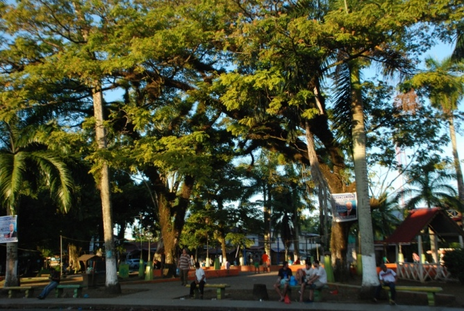Isla Colon's central park